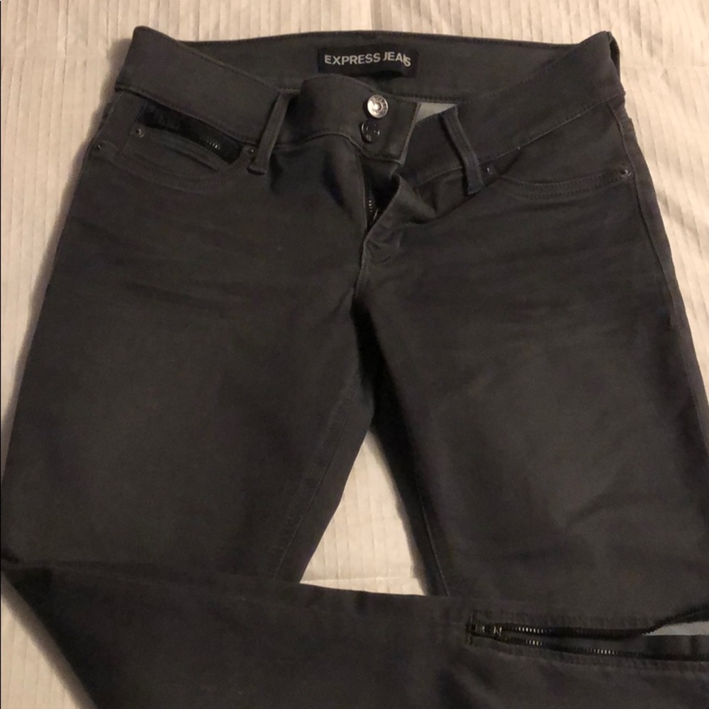 Light used express ankle low rise zipper jeans